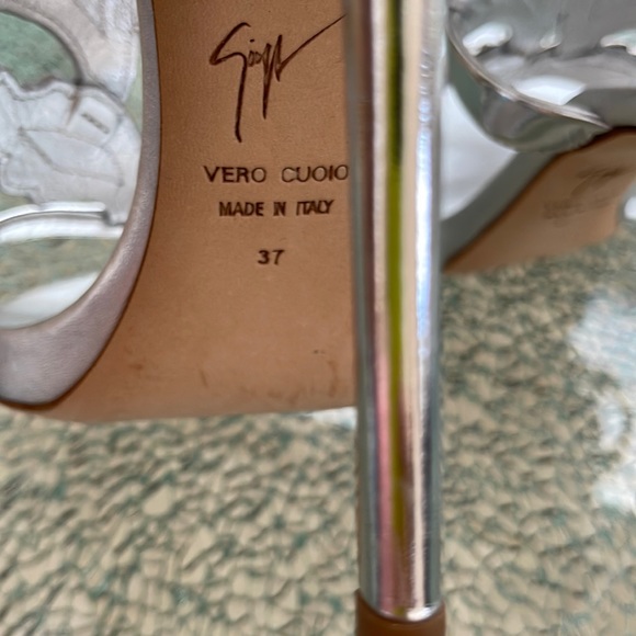 Giuseppe Zanotti Silver Leather Crystal Embellishments Gladiator Heels - Picture 10 of 15